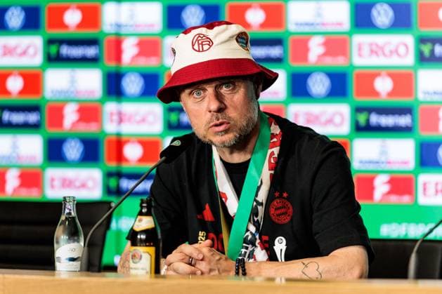 45. DFB-Pokal Finale der Frauen: FC Bayern München - SV Werder Bremen, 01.05.2025 Alexander Straus (FC Bayern München, Trainer) während der Pressekonferenz 45. DFB-Pokal Finale der Frauen: FC Bayern München - SV Werder Bremen, Köln, RheinEnergiestadion, 01.05.2025 Copyright: xBEAUTIFULxSPORTS Wunderlx