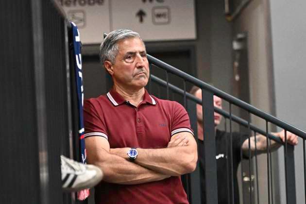 GER; 1.VBL, SVG Lueneburg vs Berlin Recycling Volleys 01.05.2025, LKH Arena, Lueneburg, GER; 1. VBL, Play Offs, Finale, SVG Lueneburg vs Berlin Recycling Volleys im Bild Manager Kaweh Niroomand (Berlin)