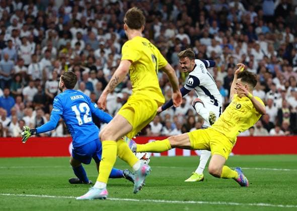 James Maddison of Tottenham Hotspur scores his sides second goal Tottenham Hotspur v FK Bodo Glimt, UEFA Europa League, Semi Final, First Leg, Football, Tottenham Hotspur Stadium, London, UK - 01 May 2025 EDITORIAL USE ONLY No use with unauthorised audio, video, data, fixture lists, club league logos or live services. Online in-match use limited to 120 images, no video emulation. No use in betting, games or single club league player publications. Copyright: xMichaelxZemanek Shutterstockx 15278831w