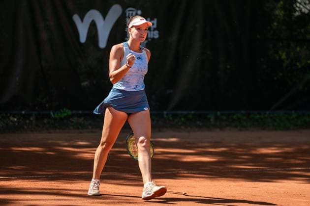 01.05.2025, GER, Frauen, ITF World Tennis Tour - Wiesbaden Tennis Open - Runde der letzten 16 - Einzel Darja Semenistaja (LAT) ballt die Faust, nachdem sie das Spiel, nach einer fulminanten Aufholjagd, für sich entschieden hat. Wiesbaden-Nordenstadt T2 Sports Health Club Hessen Deutschland
