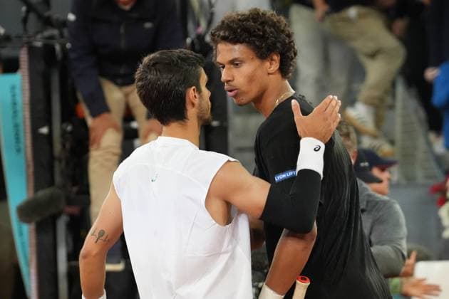 TENNIS - MUTUA MADRID OPEN 2025 Lorenzo Musetti of Italia and Gabriel Diallo of Canada during the Mutua Madrid Open 2025, ATP, Tennis Herren Masters 1000 and WTA, Tennis Damen 1000, tennis tournament on 01 May 2025 at Caja Magica in Madrid, Spain - Photo Laurent Lairys PSNEWZ MadridSpain  Copyright: xLaurentxLairysx