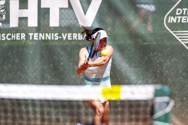 01.05.2025, GER, Frauen, ITF World Tennis Tour - Wiesbaden Tennis Open - Runde der letzten 16 - Einzel Miriam Bianca Bulgaru (ROU) während des Spiels. Wiesbaden-Nordenstadt T2 Sports Health Club Hessen Deutschland