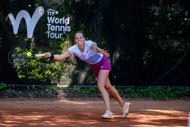 01.05.2025, GER, Frauen, ITF World Tennis Tour - Wiesbaden Tennis Open - Runde der letzten 16 - Einzel Hanne Vandewinkel (BEL) während des Spiels. Wiesbaden-Nordenstadt T2 Sports Health Club Hessen Deutschland