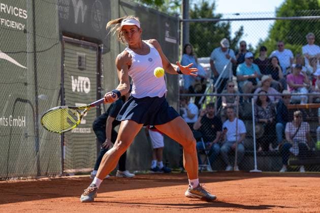 01.05.2025, GER, Frauen, ITF World Tennis Tour - Wiesbaden Tennis Open - Runde der letzten 16 - Einzel Julia Grabher (AUT) während des Spiels Wiesbaden-Nordenstadt T2 Sports Health Club Hessen Deutschland