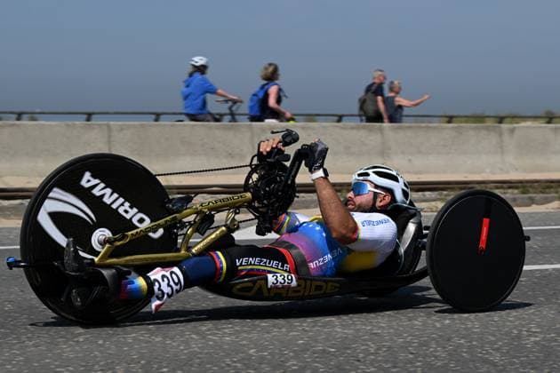 Venezuelan Richard Leandro Espinoza Balza pictured in action during the time trials at the UCI Para-Cycling Road World Cup event, Thursday 01 May 2025, in Oostende. The UCI Para-Cycling Road World Cup takes place from 01 to 04 May in Oostende and Brugge. LUCxCLAESSEN  x122390468x