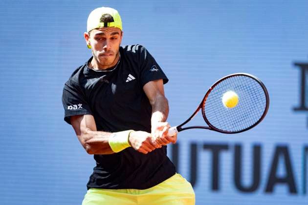 Mutua Madrid Open 2025 Francisco Cerundolo of Argentina plays a backhand during the Men s Singles Quarter-Final match against Jakub Mensik of Czech Republicduring at the Mutua Madrid Open 2025 tournament celebrated at La Caja Magica on May 01, 2025 in Madrid, Spain. Madrid La Caja Magica Madrid Spain Copyright: xAlbertoxGardinx AGardin_20250501_Mutua_Madrid_Open_0830