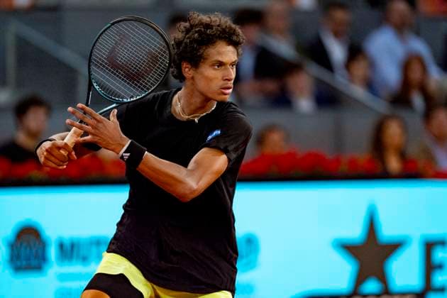 Mutua Madrid Open 2025 Gabriel Diallo of Canada is seen against Lorenzo Musetti of Italy during the Men s Singles Quarter-Final match at the Mutua Madrid Open 2025 tournament celebrated at La Caja Magica on May 01, 2025 in Madrid, Spain. Madrid La Caja Magica Madrid Spain Copyright: xAlbertoxGardinx AGardin_20250501_Mutua_Madrid_Open_0858