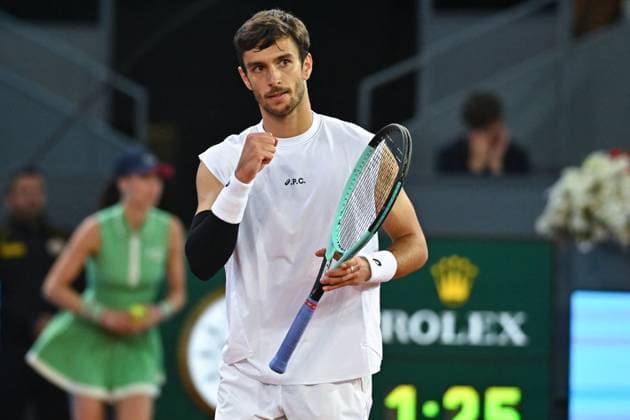 Mutua Madrid Open - Quarter-finals - Lorenzo Musetti Lorenzo Musetti (ITA) during his quarter final round match at the Mutua Madrid Open in Madrid, Spain, on May, 1, 2025. Photo by Corinne Dubreuil ABACAPRESS.COM Madrid Spain  Copyright: xDubreuilxCorinne ABACAx