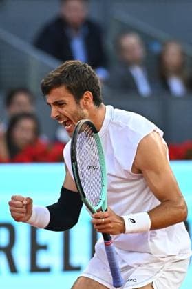Mutua Madrid Open - Quarter-finals - Lorenzo Musetti Lorenzo Musetti (ITA) during his quarter final round match at the Mutua Madrid Open in Madrid, Spain, on May, 1, 2025. Photo by Corinne Dubreuil ABACAPRESS.COM Madrid Spain  Copyright: xDubreuilxCorinne ABACAx