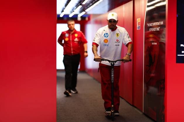 F1 Grand Prix Of Miami - Media Day Paddock And Hospitality Suites Lewis Hamilton emerges from the Ferrari garage at the Miami International Autodrome in Miami, Florida, on May 1, 2025, ahead of the Formula 1 Crypto.com Miami Grand Prix. Miami, Florida United States  Copyright: xReginaldxMathalonex originalFilename:mathalone-notitle250501_np0lD.jpg