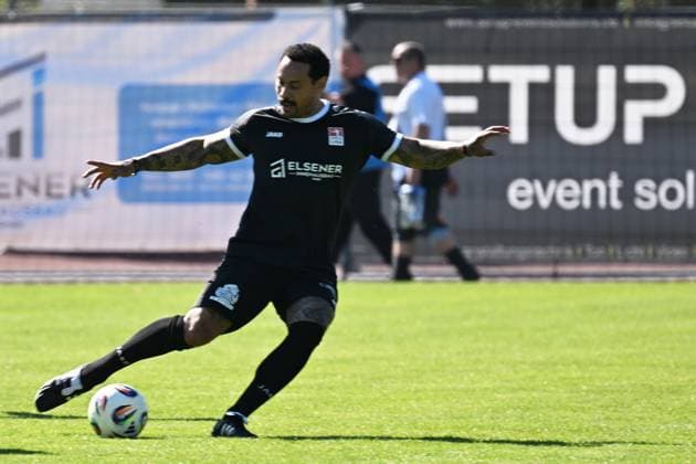 01.05.2025, xsvx, Fussball Tag der Legenden, Wiesbaden v.l. Jermaine Jones (DFL DFB REGULATIONS PROHIBIT ANY USE OF PHOTOGRAPHS as IMAGE SEQUENCES and or QUASI-VIDEO) Wiesbaden