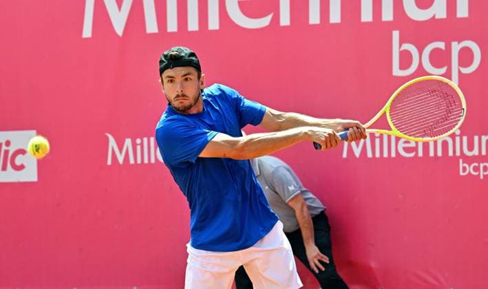 Jakob Schnaitter ereicht im Doppel das Halbfinale der Estoril Open Estoril Open, ATP, Tennis Herren 175 Challenge Tour, 02-05-2025, Vierteöfinale: Das deutsche Tennisprofi und Doppel-Spezialist Jakob SCHNAITTER erreicht (zusammen mit seinem Partner Mark Wallner) bei den Estoril Open in Portugal das Halbfinale des Sandplatzturniers durch einen Sieg über Denis Jewsejew Beibit Zhukajev (Kasachstan). Estoril Estoril Tenis Club Lisbon Portugal