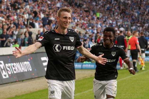 02.05.2025, xgox, Fussball 2. Bundesliga, 1. FC Magdeburg - Preußen Münster emspor, v.l. Joshua Mees (Münster, 8) Jubel, Torjubel, jubelt ueber das Tor, celebrate the goal, celebration (DFL DFB REGULATIONS PROHIBIT ANY USE OF PHOTOGRAPHS as IMAGE SEQUENCES and or QUASI-VIDEO) Magdeburg *** 02 05 2025, xgox, Fußball 2 Bundesliga, 1 FC Magdeburg Preußen Münster emspor, v l Joshua Mees Münster, 8 Jubel, Torjubel, jubelt ueber das Tor, celebrate the goal, celebration DFL DFB REGULATIONS PROHIBIT ANY USE OF PHOTOGRAPHS as IMAGE SEQUENCES and or QUASI VIDEO Magdeburg