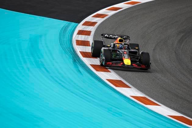 F1 - MIAMI GRAND PRIX 2025 01 VERSTAPPEN Max (nld), Red Bull Racing RB21, action during the Formula 1 Crypto.com Miami Grand Prix 2025, 6th round of the 2025 FIA Formula One World Championship, WM, Weltmeisterschaft from May 2 to 4, 2025 on the Miami International Autodrome, in Miami Gardens, Florida, United States of America - Miami GardensUnited States  Copyright: xXavixBonillax