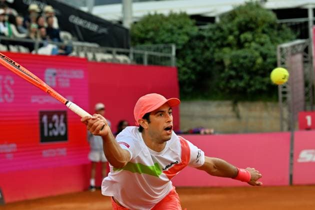 Der Portugiese Nuno Borges ist im Viertelfinale der Estoril Open ausgeschieden Estoril Open, ATP, Tennis Herren 175 Challenge Tour, 02-05-2025, Viertelfinale: Der Portugiese Nuno BORGES ist im Viertelfinale der Estoril Open nach großer Aufholjagd knapp in drei Sätzen an dem Serben Miomir Kecmanovic gescheitert. Estoril Estoril Tenis Club Lisbon Portugal