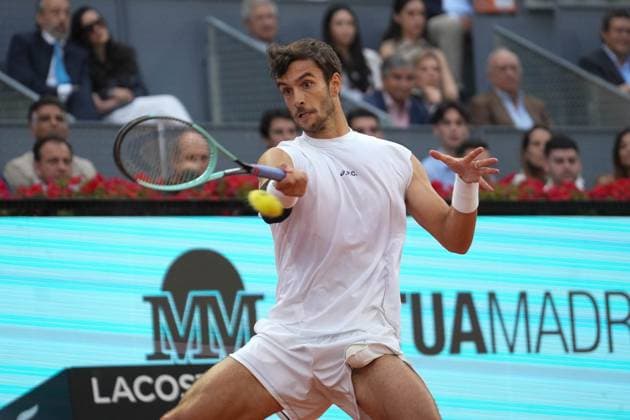 TENNIS - MUTUA MADRID OPEN 2025 Lorenzo Musetti of Italia during the Mutua Madrid Open 2025, ATP, Tennis Herren Masters 1000 and WTA, Tennis Damen 1000, tennis tournament on 02May 2025 at Caja Magica in Madrid, Spain - Photo Laurent Lairys PSNEWZ MadridSpain  Copyright: xLaurentxLairysx