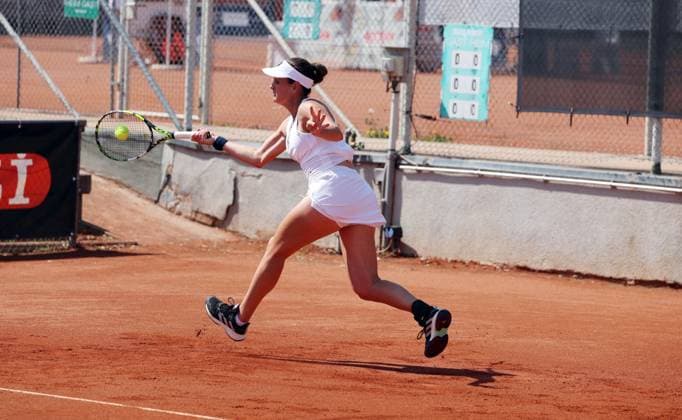 02.05.25 TEC Waldau - LTTC Rot-Weiß Berlin Deutschland, Stuttgart, 03.05.2024, Tennis, Damen Bundesliga, TEC Waldau - LTTC Rot-Weiß Berlin: Andrea Lazaro Garcia (LTTC Rot-Weiß Berlin).