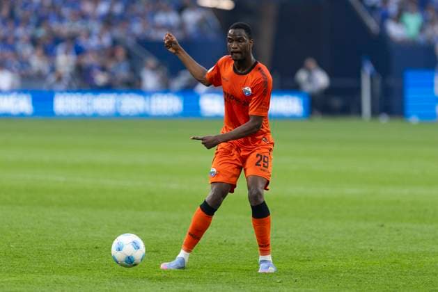 2. Fussball Bundesliga, FC Schalke 04 - SC Paderborn; 02.05.2025 Ilyas Ansah (SC Paderborn, 29). 2. Fußball Bundesliga, FC Schalke 04 - SC Paderborn, 32. Spieltag, am 02.05.2025, Veltins-Arena, Gelsenkirchen. DFL regulations prohibit any use of photographs as image sequences and or quasi-video Copyright: xBEAUTIFULxSPORTS Meuselx