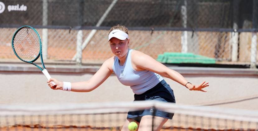02.05.25 TEC Waldau - LTTC Rot-Weiß Berlin Deutschland, Stuttgart, 03.05.2024, Tennis, Damen Bundesliga, TEC Waldau - LTTC Rot-Weiß Berlin: Brenda Fruhvirtova (TEC Waldau).