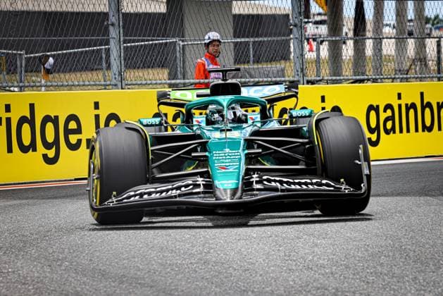May 2, 2025, Miami, Florida, USA: Lance Stroll (CAN) - Aston Martin Aramco F1 Team - Aston Martin AMR25 - Mercedes.during Formula 1 Crypto.com Miami Grand Prix 2025 at Miami International Autodrome in Florida, USA, on May 1st-4th. Avens-Images.com Miami USA - ZUMAm217 20250502_zsp_m217_030 Copyright: xAlessioxDexMarcox