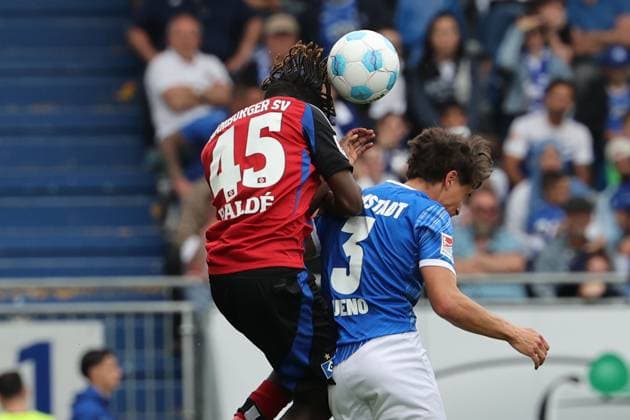 2025.05.03 xJFAx 2.Bundesliga SV Darmstadt 98 - Hamburger SV v.l., Fabio Balde (Hamburger SV), Guillermo Bueno (SV Darmstadt 98) Kopfball, Kopfballduell (DFL DFB REGULATIONS PROHIBIT ANY USE OF PHOTOGRAPHS as IMAGE SEQUENCES and or QUASI-VIDEO)