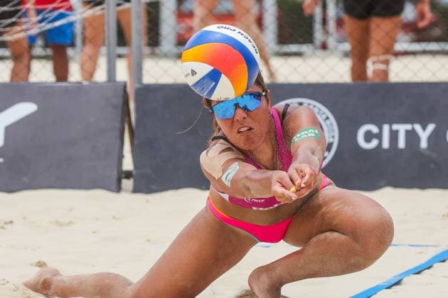 (250503) -- LAGUNA PROVINCE, May 3, 2025 -- Sawame Mayu of Japan competes during the women s round of 12 match between Ito Sakura Sawame Mayu and Sekiguchi Nozomi Okuno Yu of Japan at the Volleyball World Beach Pro Tour Futures in Laguna Province, the Philippines, May 3, 2025. ) (SP)PHILIPPINES-LAGUNA PROVINCE Beach volleyball, Beachvolleyball WORLD BEACH PRO TOUR FUTURES ROUELLExUMALI 