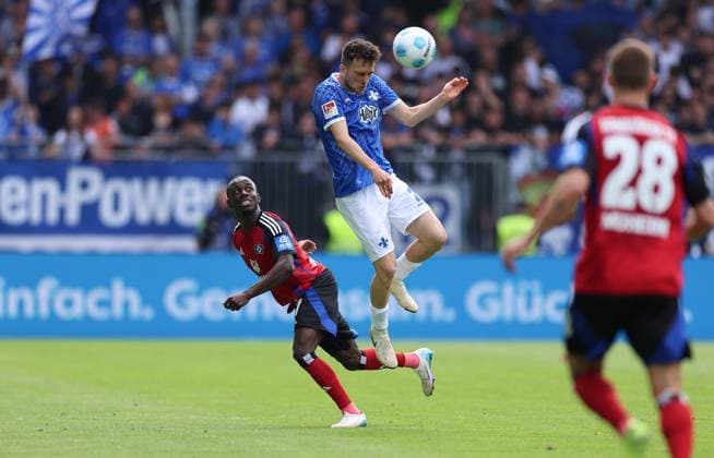 03.05.2025, xdcx, Fussball 2. Bundesliga, SV Darmstadt 98 - Hamburger SV, emonline, emspor, despor, v.l., Jean-Luc Dompe (Hamburger SV), Sergio Lopez (SV Darmstadt 98) DFL DFB REGULATIONS PROHIBIT ANY USE OF PHOTOGRAPHS AS IMAGE SEQUENCES AND OR QUASI-VIDEO.