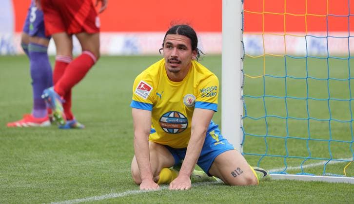 Eintracht BS vs Fortuna Düsseldorf Braunschweig, 03.05.2025, Fußball, Saison 24 25, 2. Bundesliga, 32. Spieltag, Eintracht Braunschweig vs Fortuna Düsseldorf, Bild zeigt: Rayan Philippe (BTSV, 9) Braunschweig