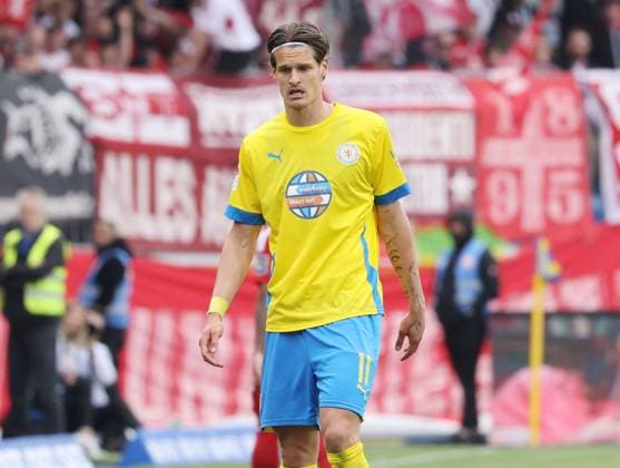 Eintracht BS vs Fortuna Düsseldorf Braunschweig, 03.05.2025, Fußball, Saison 24 25, 2. Bundesliga, 32. Spieltag, Eintracht Braunschweig vs Fortuna Düsseldorf, Bild zeigt: Levente Szabo (BTSV, 11) Braunschweig