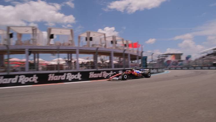 May 3, 2025, Miami, Fl, USA: May 2, 2025: Max Verstappen 1 during the 2025 Formula 1 Crypto.com Miami Grand Prix at the Miami International Autodrome. Jason Pohuski BMR Miami USA - ZUMAb241 20250503_zsa_b241_077 Copyright: xJasonxPohuskix xBmrxMediax