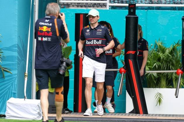 Max Verstappen (Oracle Red Bull Racing) im Paddock, Grosser Preis von Miami, Motorsport, Herren, Formel 1, Sprint, 03.05.2025 Miami Florida USA