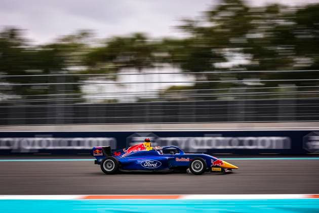 AUTO - F1 ACADEMY 2025 - MIAMI 14 CHAMBERS Chloe (usa), Campos Racing, Tatuus F4-T421, action during the 3rd round of the 2025 F1 Academy Championship from May 2 to 4, 2025 on the Miami International Autodrome, in Miami Gardens, Florida, United States of America - Miami GardensUnited States  Copyright: xEricxAlonsox