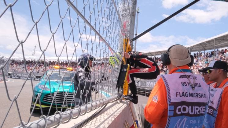 May 3, 2025, Miami, Fl, USA: May 3, 2025: Oliver Bearman 87 during the 2025 Formula 1 Crypto.com Miami Grand Prix at the Miami International Autodrome. Jason Pohuski BMR Miami USA - ZUMAb241 20250503_zsa_b241_087 Copyright: xJasonxPohuskix xBmrxMediax