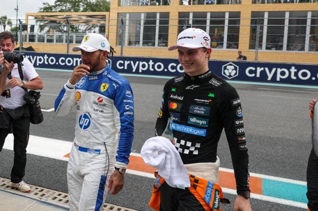 3 Platz beim Sprint, Lewis Hamilton (Scuderia Ferrari HP), 2 Platz beim sprint Oscar Piastri (McLaren Formula 1 Team), Grosser Preis von Miami, Motorsport, Herren, Formel 1, Sprint, 03.05.2025 Miami Florida USA