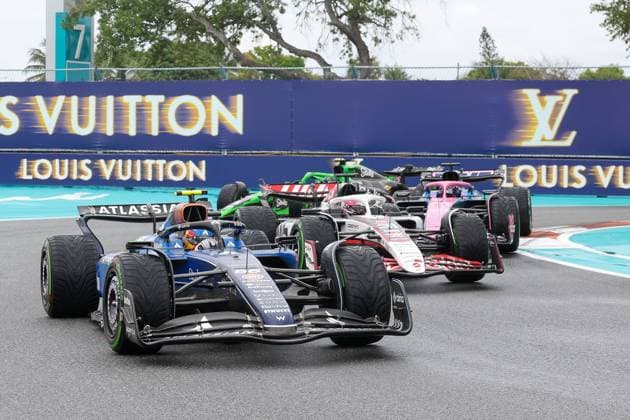 vorne Carlos Sainz jr. (Atlassian Williams Racing), Grosser Preis von Miami, Motorsport, Herren, Formel 1, Sprint, 03.05.2025 Miami Florida USA