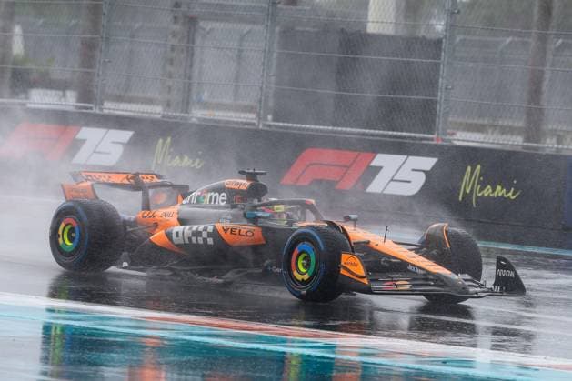 Oscar Piastri (McLaren Formula 1 Team) im Regen, Grosser Preis von Miami, Motorsport, Herren, Formel 1, Sprint, 03.05.2025 Miami Florida USA