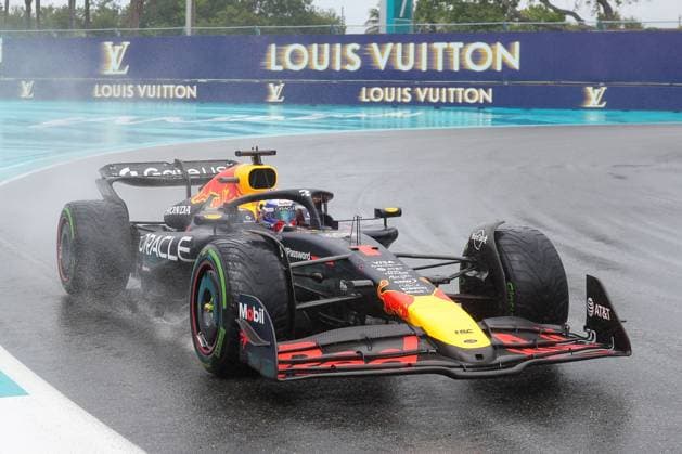 Max Verstappen (Oracle Red Bull Racing) im Regen, Grosser Preis von Miami, Motorsport, Herren, Formel 1, Sprint, 03.05.2025 Miami Florida USA