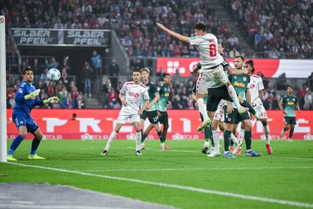 03.05.2025, Fussball, 2. Bundesliga, 32. Spieltag Saison 2024 2025, 1.FC Köln - Jahn Regensburg, Torchance Eric Martel (1. FC Köln) xRHR-FOTO TKx