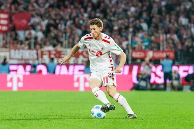 2. Fußball Bundesliga: 1. FC Köln - SSV Jahn Regensburg; 03.05.2025 Florian Kainz (1. FC Köln, 11) am Ball 2. Fußball Bundesliga, 1. FC Köln - SSV Jahn Regensburg, Köln, Rheinenergiestadion am 03.05.2025 DFL REGULATIONS PROHIBIT ANY USE OF PHOTOGRAPHS AS IMAGE SEQUENCES AND OR QUASI-VIDEO.