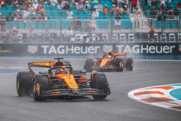 Oscar Piastri (McLaren Formula 1 Team, Australien, 81) Lando Norris (McLaren Formula 1 Team, Großbritannien, 04) USA, Formel 1 Weltmeisterschaft, Crypto.com Miami Grand Prix, Miami International Autodrome, Saison 2025, 03.05.2025 USA, Formel 1 Weltmeisterschaft, Crypto.com Miami Grand Prix, Miami International Autodrome, Saison 2025, 03.05.2025 Miami Copyright: xEibner-Pressefoto MaevaxBurillox EP_MBO