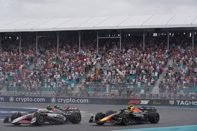 Formula 1 Crypto.com Miami Grand Prix 2025 03.05.2025, Miami International Autodrome, Miami, Formula 1 Crypto.com Miami Grand Prix 2025 ,im Bild f87 , Yuki Tsunoda (JPN), Oracle Red Bull Racing, Jack Doohan (AUS), BWT Alpine F1 Team