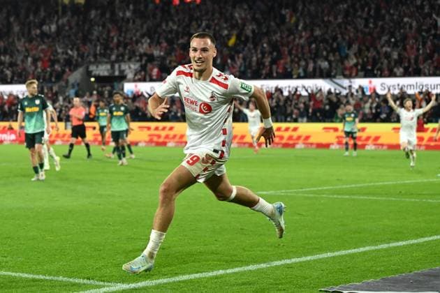 Tim Lemperle (1. FC Koeln) Torjubel, jubelt nach seinem Treffer zum 1:0 waehrend des Spiels der 2. Bundesliga zwischen 1. FC Köln und Jahn Regensburg im RheinEnergieStadion am 03. May 2025 in Köln, Deutschland. (Foto von Ralf Treese DeFodi Images) +++ Tim Lemperle (1. FC Koeln) celebrates after scoring his team™s first goal during the 2. Bundesliga match between 1. FC Köln and Jahn Regensburg at RheinEnergieStadion on May 3, 2025 in Cologne, Germany. (Photo by Ralf Treese DeFodi Images) DFB DFL REGULATIONS PROHIBIT ANY USE OF PHOTOGRAPHS AS IMAGE SEQUENCES AND OR QUASI-VIDEO. (Photo by Ralf Treese DeFodi Images)