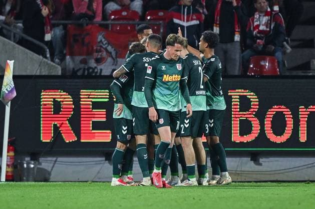 03.05.2025, Fussball, 2. Bundesliga, 32. Spieltag Saison 2024 2025, 1.FC Köln - Jahn Regensburg, Noah Ganaus (SSV Jahn Regensburg) freut sich über das Tor zum 1:1, xRHR-FOTO TKx
