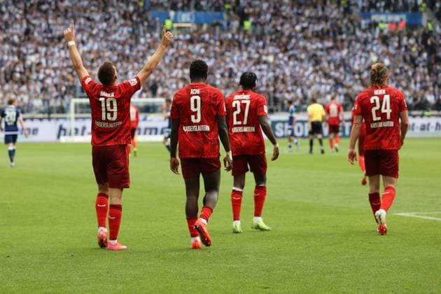 04.05.2025, Fussball, Herren, 2. Bundesliga, Saison 2024 2025, Karlsruher SC - 1. FC Kaiserslautern, Torjubel zum 2:2, Torschütze: Daniel Hanslik (1. FC Kaiserslautern) Karlsruhe BBBank Wildpark Baden-Württemberg Deutschland (DE)