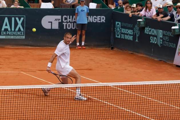 Open d Aix en Provence PHOTOPQR LA PROVENCE Stephane DUCLET ; Aix-en-Provence ; 04 05 2025 ; Open d Aix en Provence Crédit Agricole. Finale entre Stan Wawrinka (short bleu) et Borna Coric (short blanc). Tennis ATP, Tennis Herren Challenger Aix-en-Provence 2025