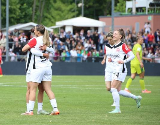 04.05.2025, xgrfx, Fussball Google Pixel Frauen-Bundesliga, Eintracht Frankfurt - TSG Hoffenheim v.l. Tor, Tanja Pawollek (Eintracht Frankfurt) (DFL DFB REGULATIONS PROHIBIT ANY USE OF PHOTOGRAPHS as IMAGE SEQUENCES and or QUASI-VIDEO) Frankfurt am Main