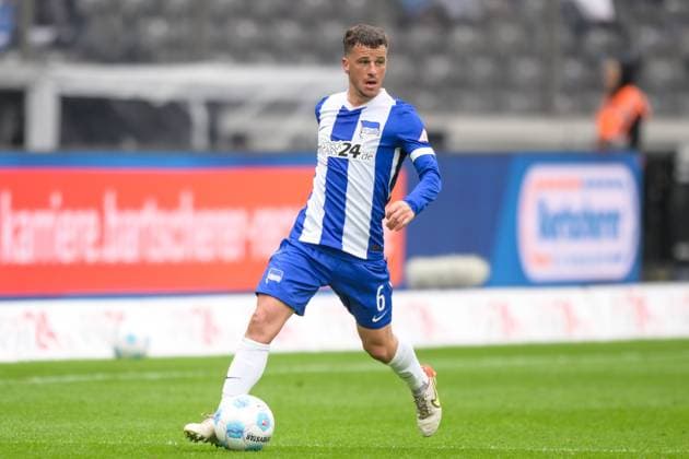 Fußball, 2. Bundesliga, 20250504, Hertha BSC - SpVgg Greuther Fürth. Im Bild Diego DEMME (Hertha, 6) Portrait Ganzkörper ganze volle Figur. Berlin Olympiastadion Brandenburg Deutschland