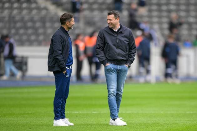Fußball, 2. Bundesliga, 20250504, Hertha BSC - SpVgg Greuther Fürth. Im Bild v.l. Trainer Hertha Stefan LEITL, Sportdirektor Hertha Benjamin WEBER Schlusspfiff. Berlin Olympiastadion Brandenburg Deutschland