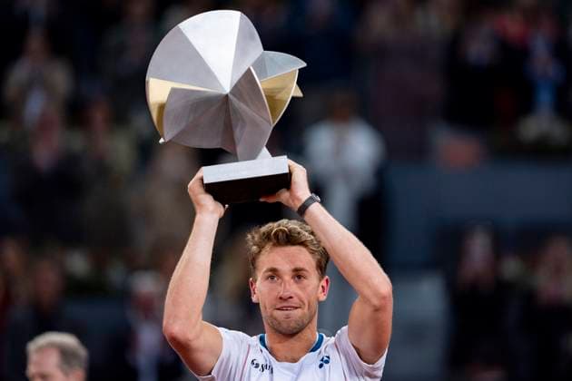 Mutua Madrid Open 2025 Casper Ruud of Norway poses for a photo with the trophy after his victory in the Men s Singles Final during the Mutua Madrid Open 2025 tournament celebrated at La Caja Magica on May 04, 2025 in Madrid, Spain. Madrid La Caja Magica Madrid Spain Copyright: xAlbertoxGardinx AGardin_20250504_Mutua_Madrid_Open_0615