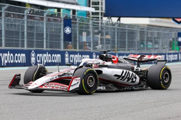 Esteban Ocon (MoneyGramm Haas), Grosser Preis von Miami, Motorsport, Herren, Formel 1, Rennen, 04.05.2025 Miami Florida USA
